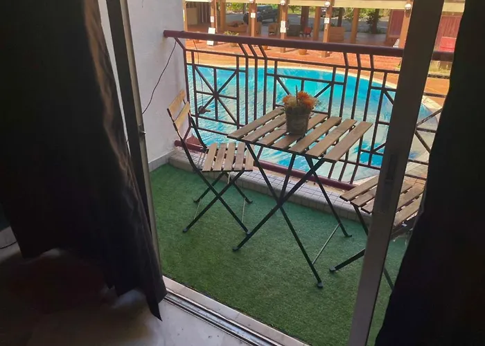 The Berlian Guesthouse - Two Beedroom Apartment With Pool View