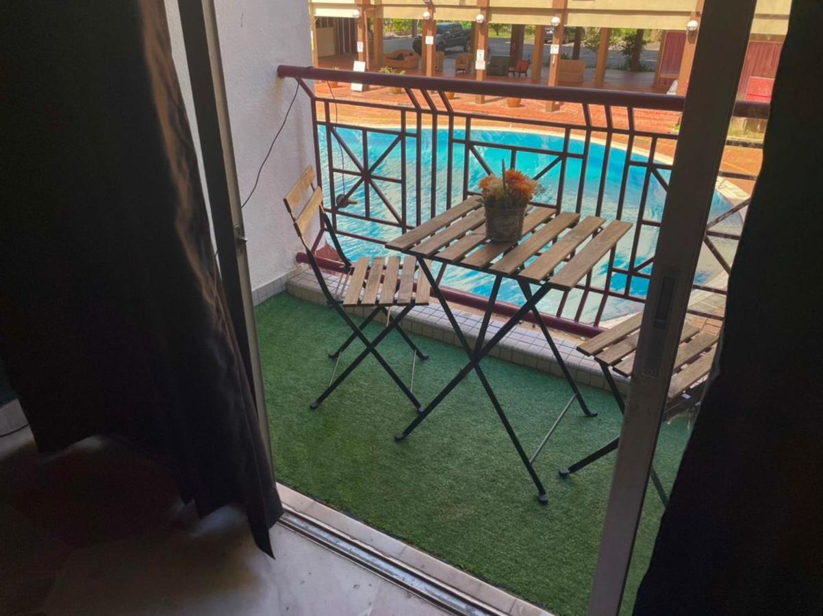 The Berlian - Two Beedroom With Pool View Port Dickson